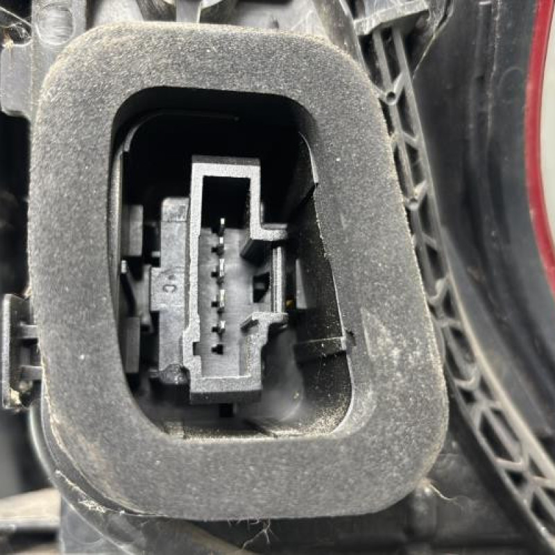 Feu arriere principal gauche (feux) PEUGEOT 3008 1 Photo n°3