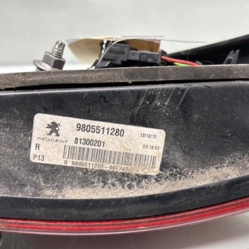 Feu arriere secondaire droit (feux) PEUGEOT 3008 1 Photo n°3