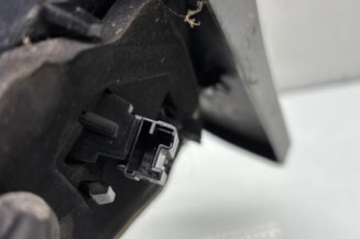 Feu arriere secondaire droit (feux) PEUGEOT 3008 1