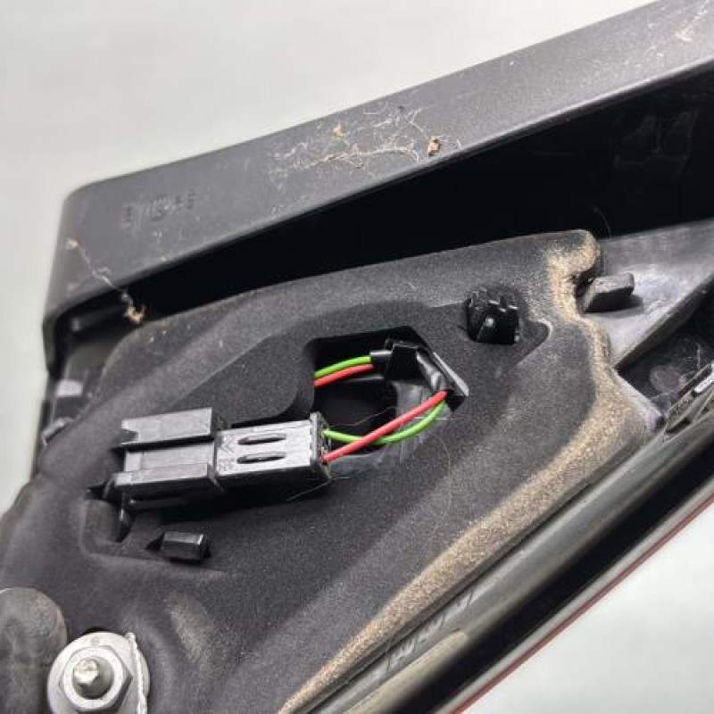 Feu arriere secondaire droit (feux) PEUGEOT 3008 1 Photo n°5