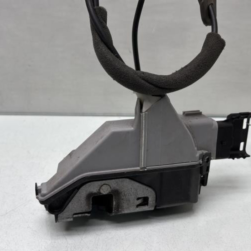 Serrure arriere gauche PEUGEOT 3008 1 Photo n°4