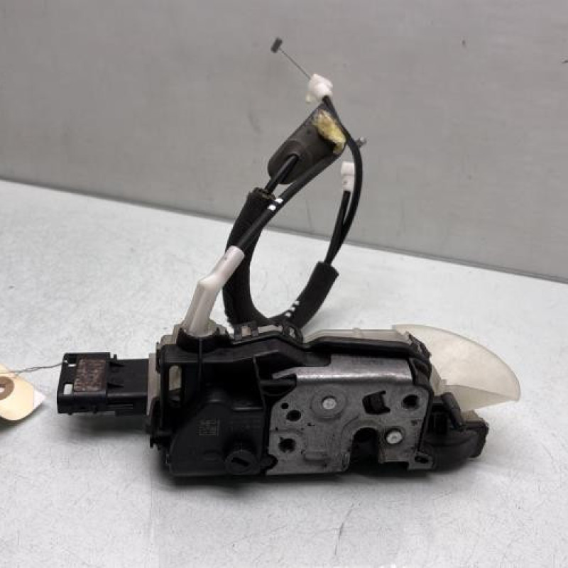 Serrure avant gauche PEUGEOT 3008 1 Photo n°1