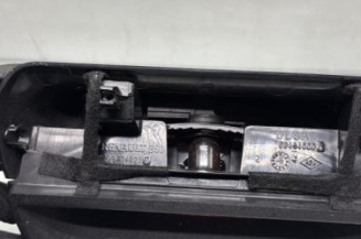 Feu arriere stop central DACIA SANDERO 1