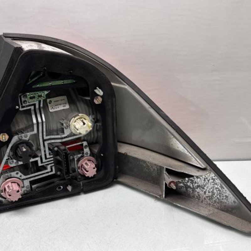 Feu arriere principal gauche (feux) MERCEDES CLASSE S 220 Photo n°2