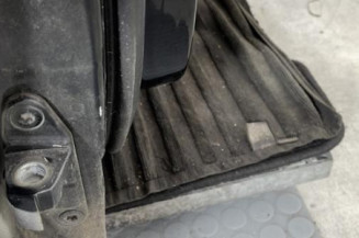 Porte avant droit MERCEDES CLASSE B 245