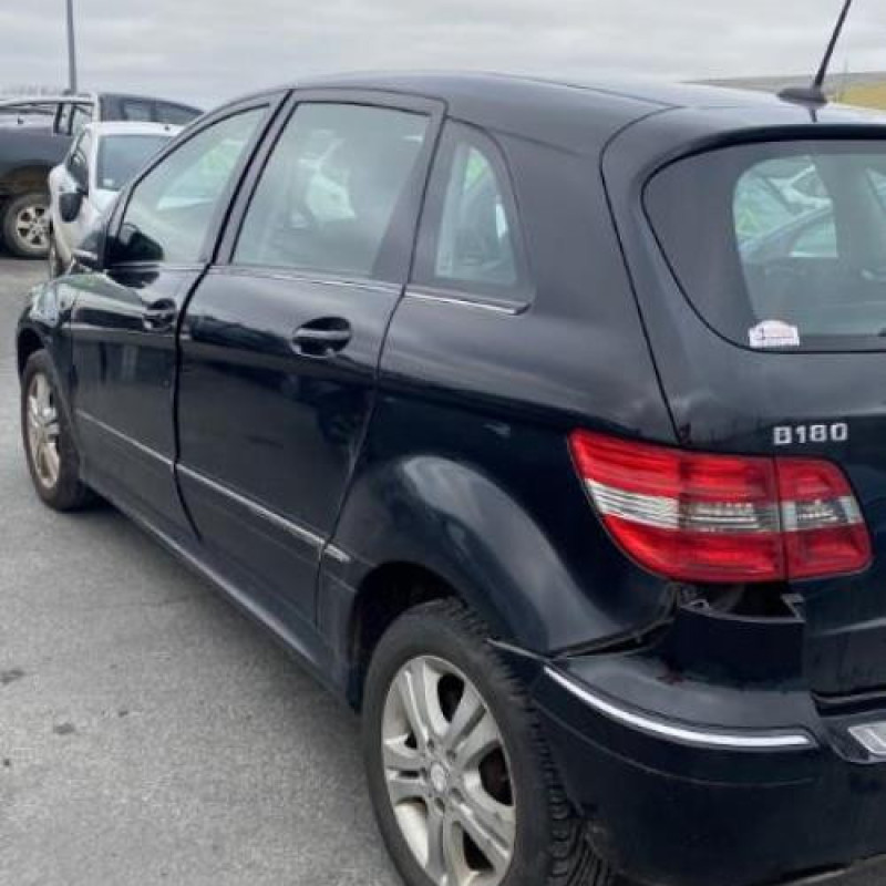 Porte avant droit MERCEDES CLASSE B 245 Photo n°11