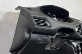 Planche de bord complete PEUGEOT 308 2