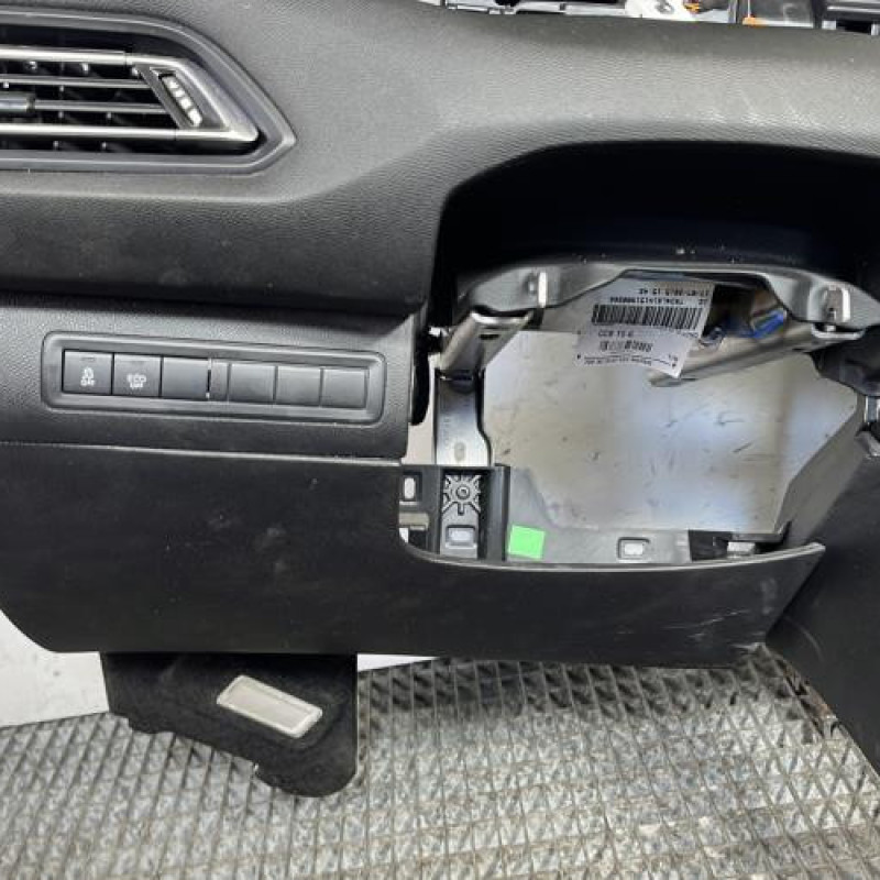 Planche de bord complete PEUGEOT 308 2 Photo n°3