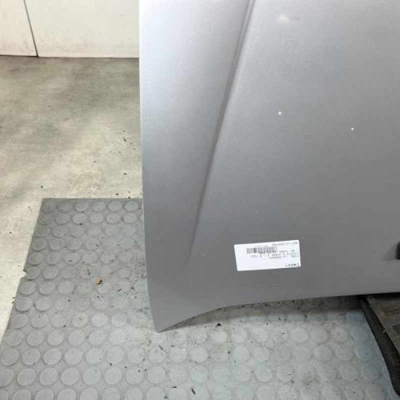 Capot FORD FIESTA 4 Photo n°5