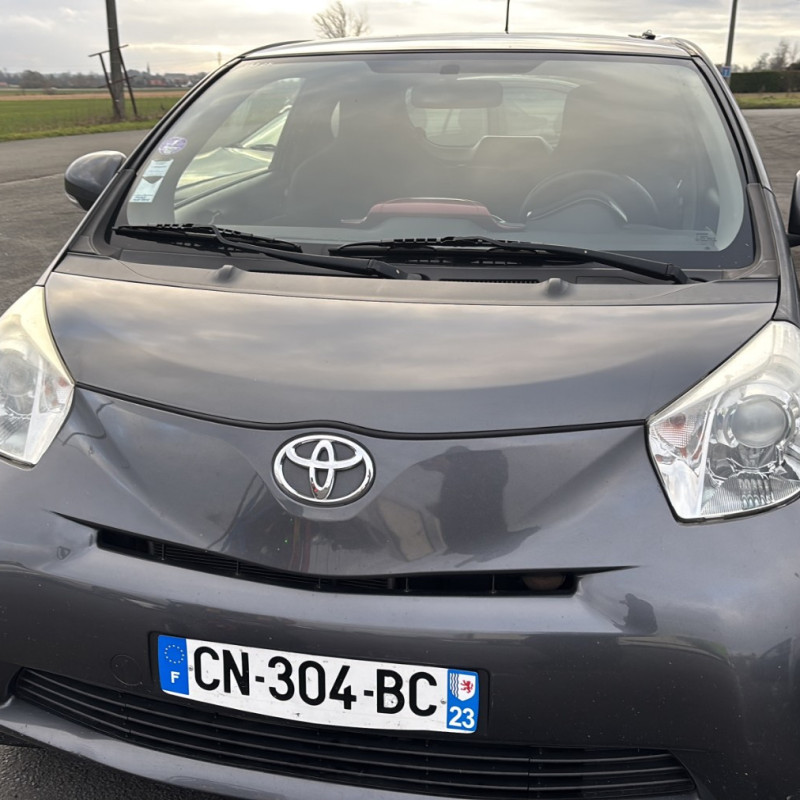 TOYOTA IQ 1.0i - 12V Photo n°2