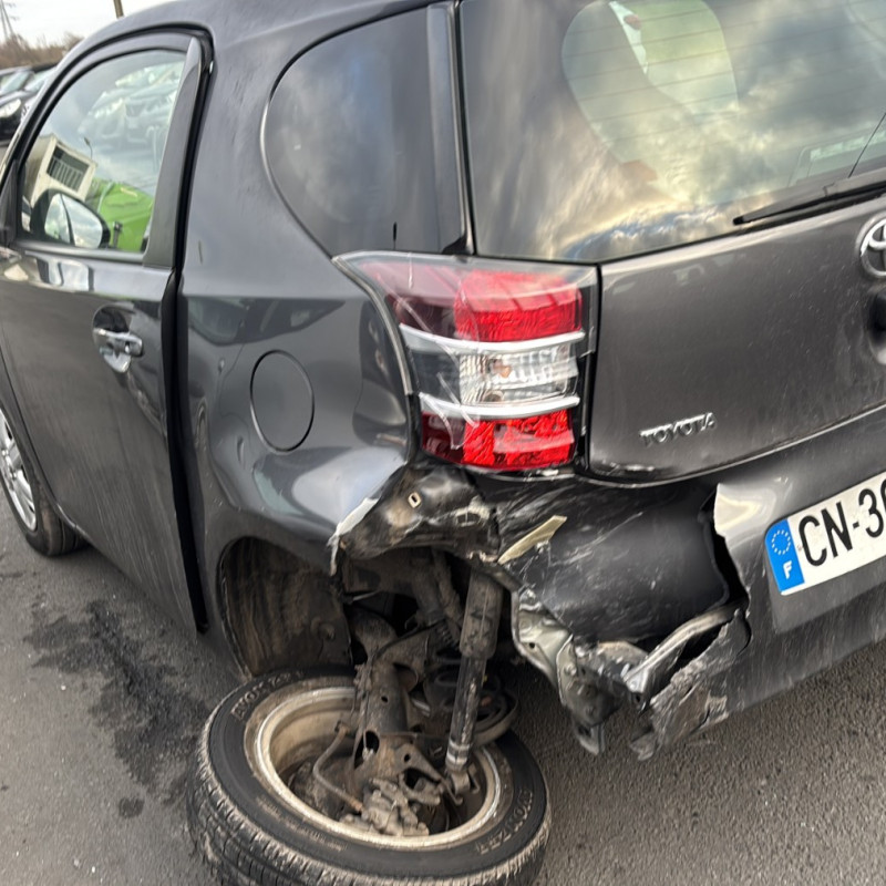 TOYOTA IQ 1.0i - 12V Photo n°7