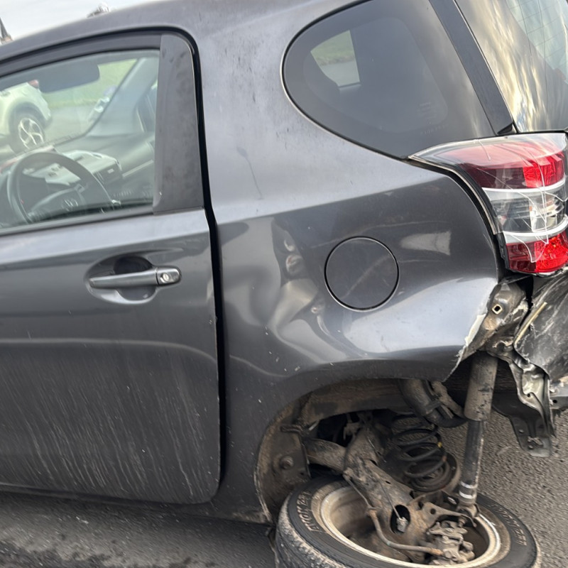 TOYOTA IQ 1.0i - 12V Photo n°8