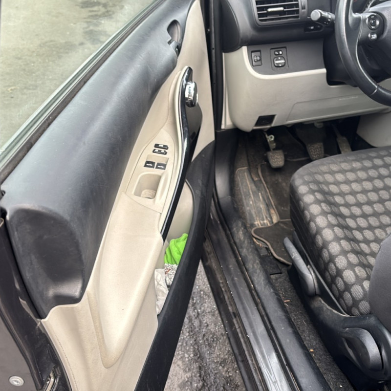 TOYOTA IQ 1.0i - 12V Photo n°9