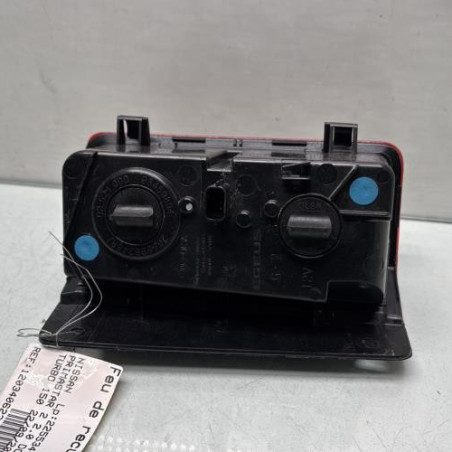 Feu de recul gauche NISSAN PRIMASTAR 2