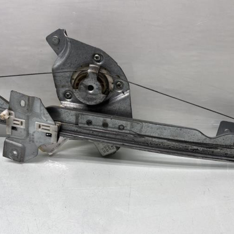 Leve vitre electrique avant gauche DACIA SANDERO 1 Photo n°1