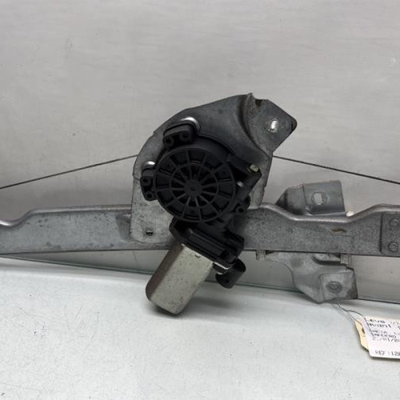 Leve vitre electrique avant gauche DACIA SANDERO 1 Photo n°3