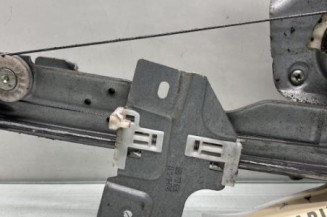 Leve vitre electrique avant gauche DACIA SANDERO 1