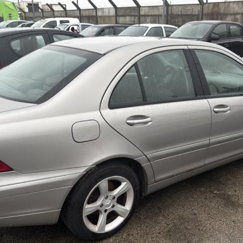 Serrure avant droit MERCEDES CLASSE C 203 Photo n°11