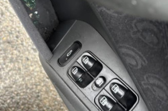 Serrure avant droit MERCEDES CLASSE C 203