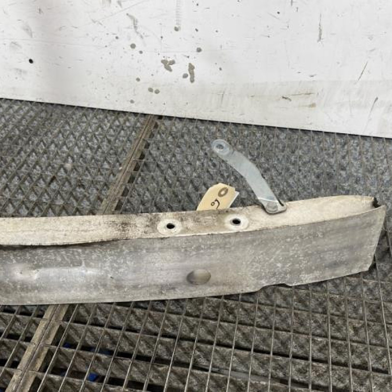 Renfort pare choc avant (traverse) MERCEDES CLASSE B 245 Photo n°3