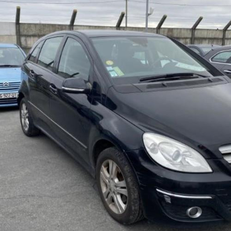 Renfort pare choc avant (traverse) MERCEDES CLASSE B 245 Photo n°5