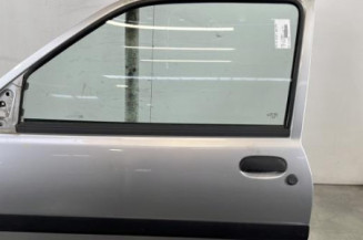 Porte avant gauche FORD FIESTA 4 Photo n°1