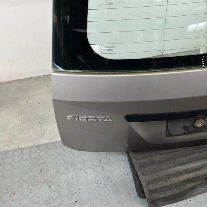 Malle/Hayon arriere FORD FIESTA 5 Photo n°5