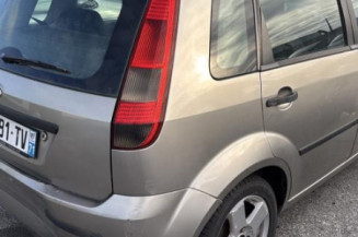 Malle/Hayon arriere FORD FIESTA 5