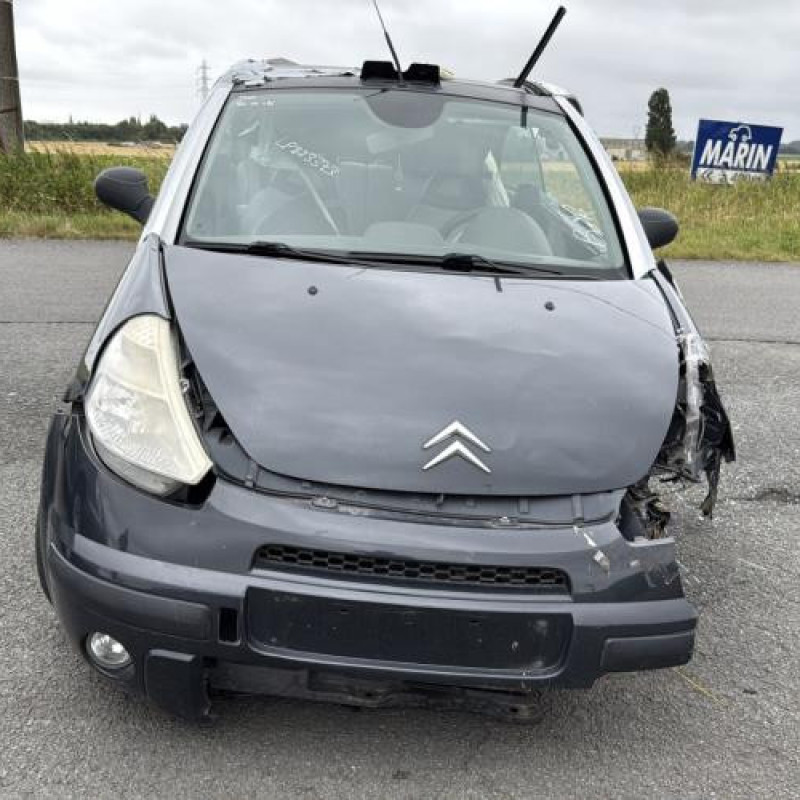 Feu arriere stop central CITROEN C3 PLURIEL Photo n°8