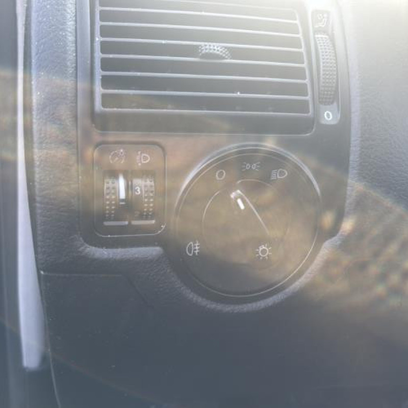 Pare soleil droit VOLKSWAGEN GOLF 4 Photo n°19