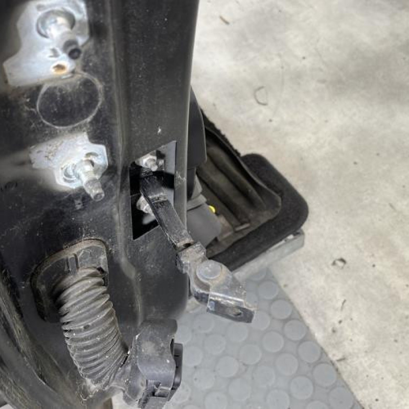 Porte avant droit RENAULT CLIO 4 Photo n°4