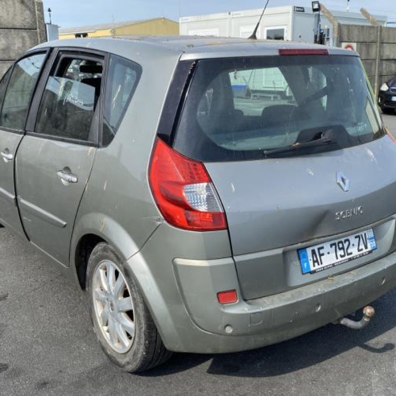 Feu arriere principal droit (feux) RENAULT SCENIC 2 Photo n°7