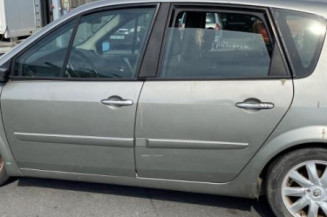 Moteur essuie glace avant RENAULT SCENIC 2