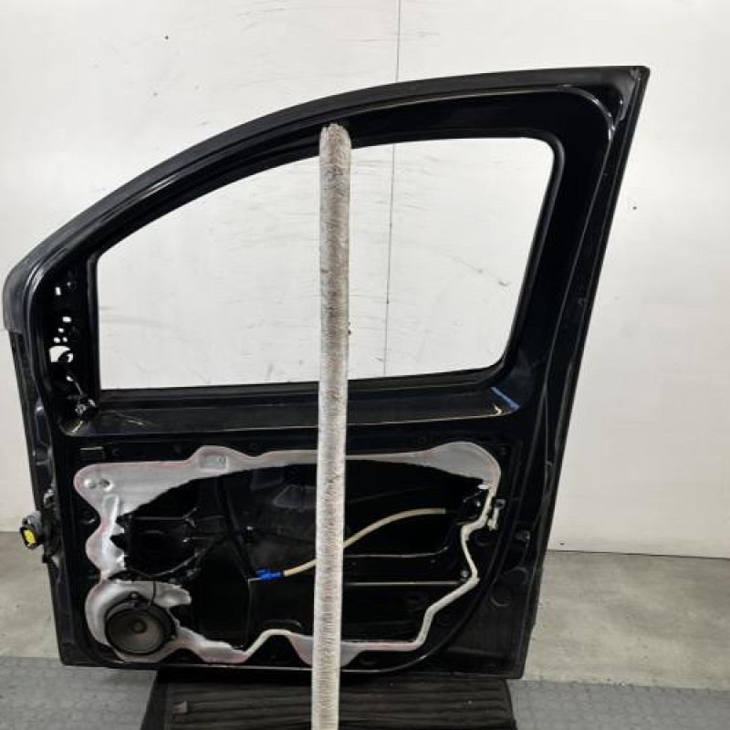 Porte avant droit PEUGEOT BIPPER Photo n°6