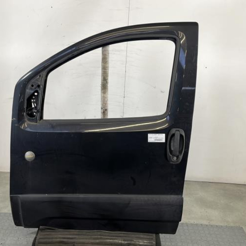 Porte avant gauche PEUGEOT BIPPER Photo n°1
