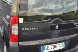 Renfort pare choc avant (traverse) PEUGEOT BIPPER