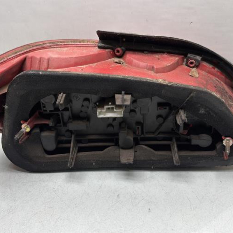 Feu arriere principal droit (feux) PEUGEOT 406 Photo n°2