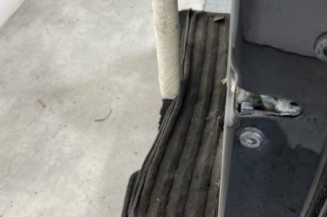 Porte avant droit VOLKSWAGEN POLO 4