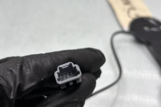 Attache ceinture avant gauche NISSAN PRIMASTAR 2