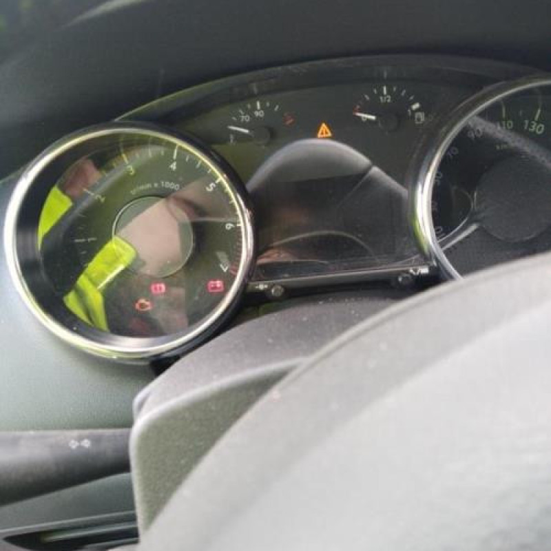 Attache ceinture arriere droit PEUGEOT 3008 1 Photo n°10