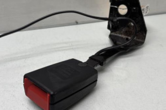 Attache ceinture arriere gauche PEUGEOT 3008 1 Photo n°1