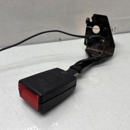 Attache ceinture arriere gauche PEUGEOT 3008 1 Photo n°1