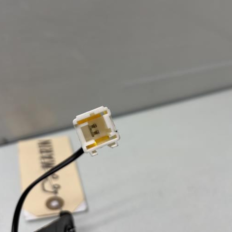 Attache ceinture avant gauche PEUGEOT 3008 1 Photo n°3