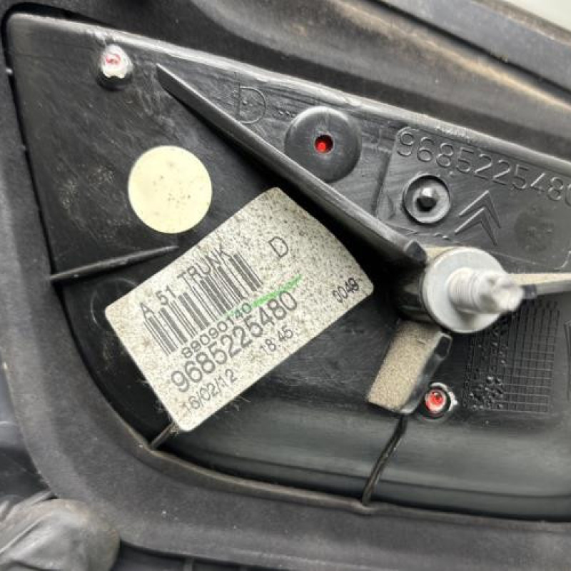 Feu arriere secondaire droit (feux) CITROEN C3 2 Photo n°4