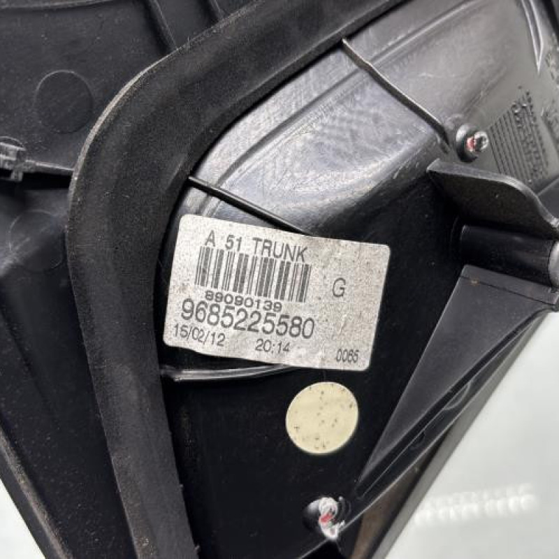 Feu arriere secondaire gauche (feux) CITROEN C3 2 Photo n°3