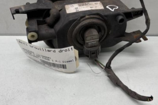 Anti brouillard droit (feux) MERCEDES CLASSE C 203