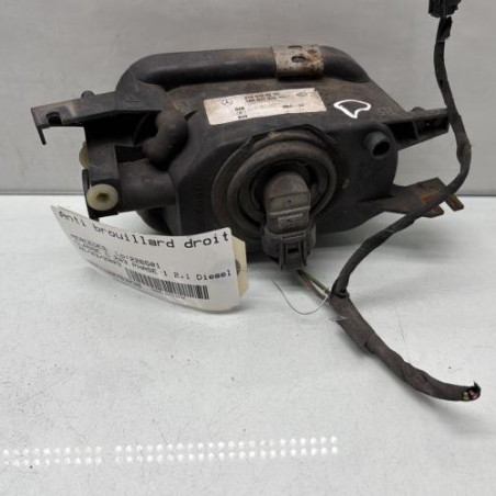 Anti brouillard droit (feux) MERCEDES CLASSE C 203