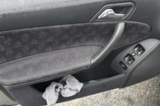 Anti brouillard droit (feux) MERCEDES CLASSE C 203