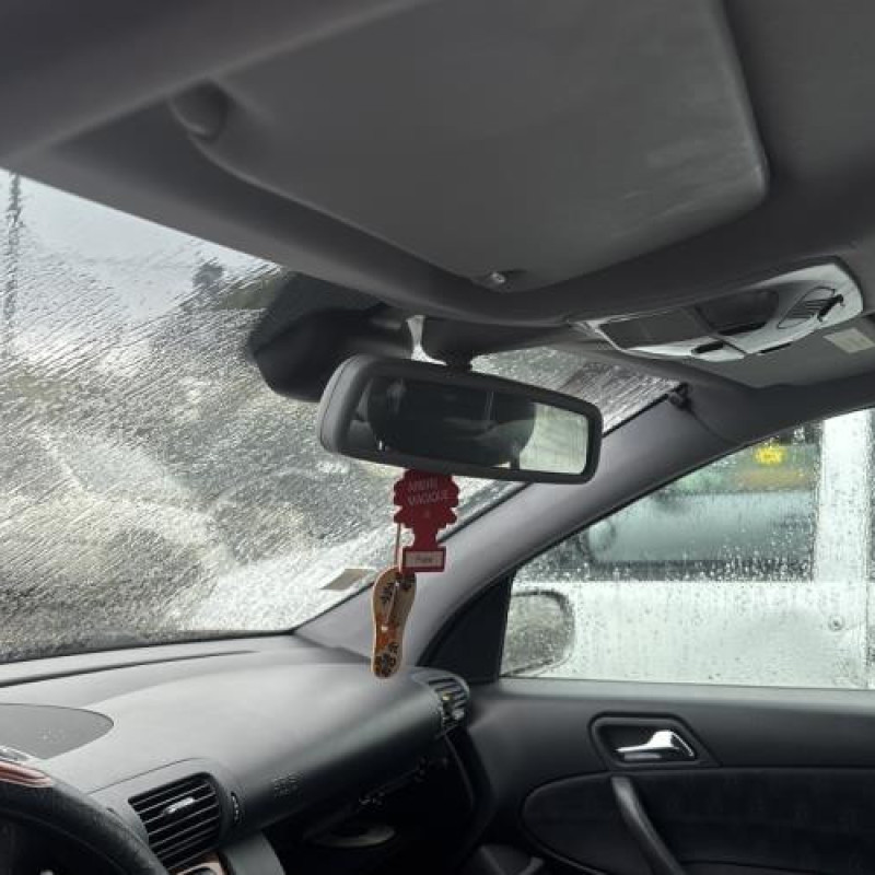 Anti brouillard droit (feux) MERCEDES CLASSE C 203 Photo n°17