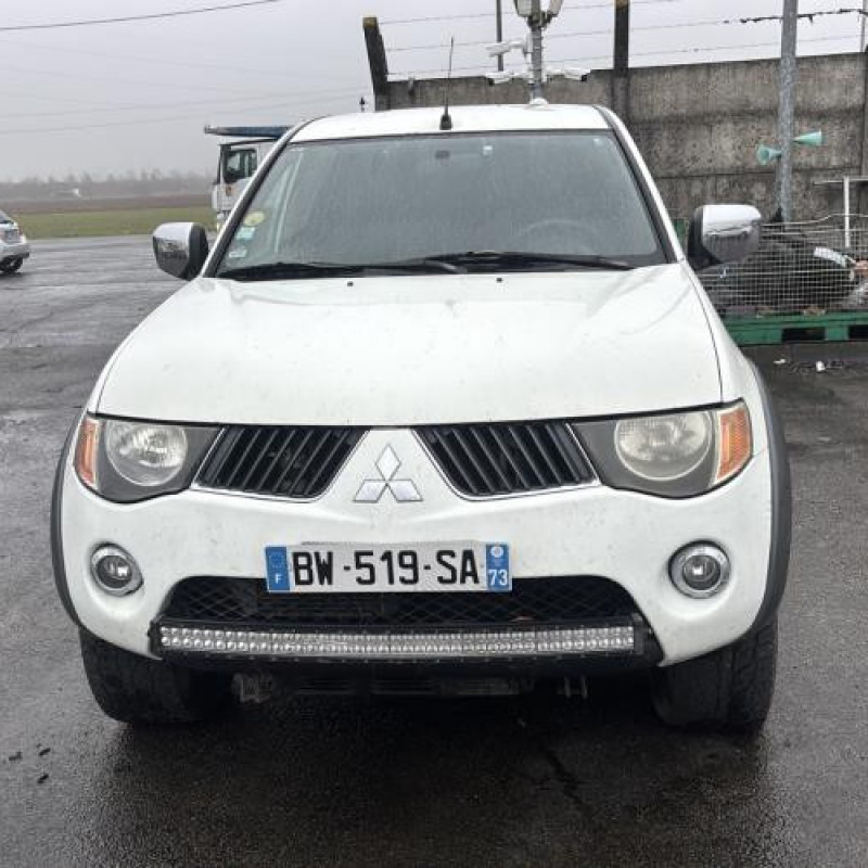 Serrure avant gauche MITSUBISHI L 200 3 Photo n°6